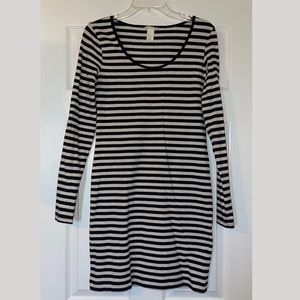 Fitted T-shirt dress